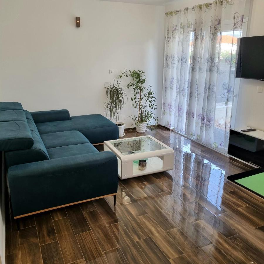טרוגיר Apartments Happiness מראה חיצוני תמונה