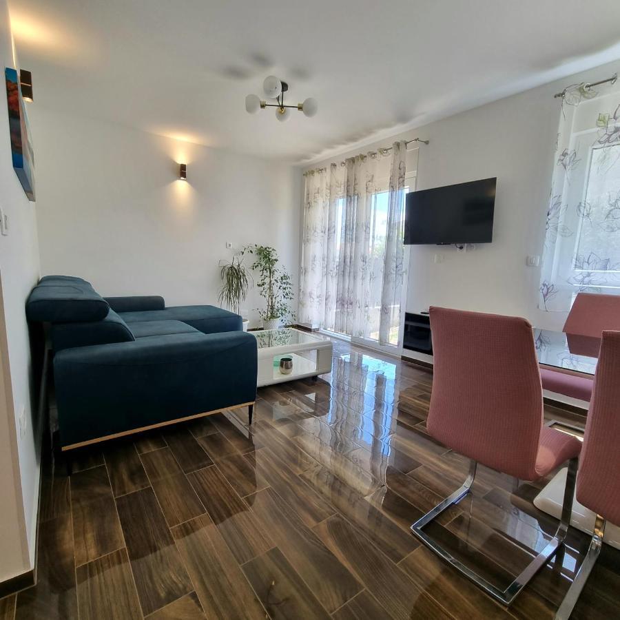 טרוגיר Apartments Happiness מראה חיצוני תמונה