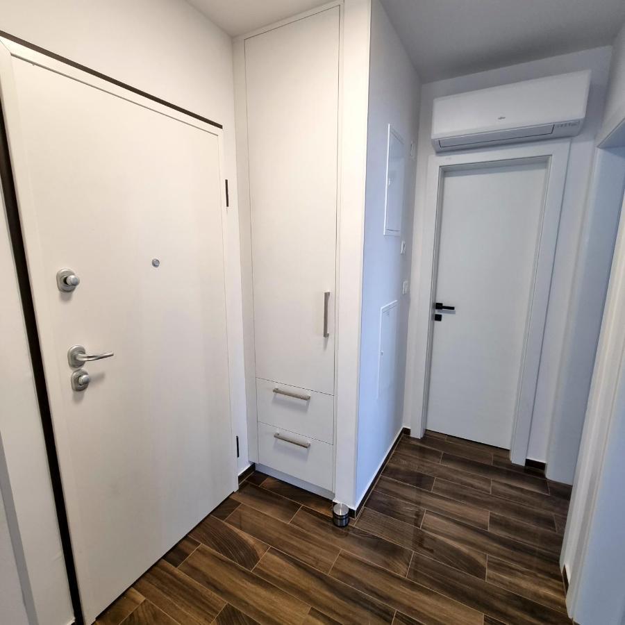 טרוגיר Apartments Happiness מראה חיצוני תמונה