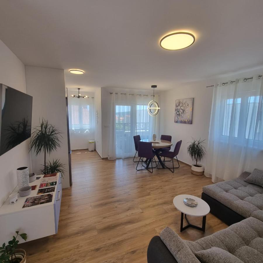 טרוגיר Apartments Happiness מראה חיצוני תמונה